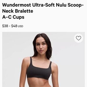 Lululemon Women's Black bralette
